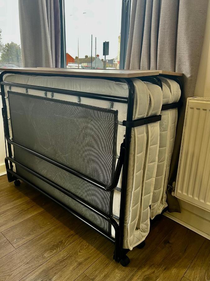 הוילה לונדון 3Bed Flat 3Wc And Great Location Near Excel City Airport O2 And Canning Town Station מראה חיצוני תמונה