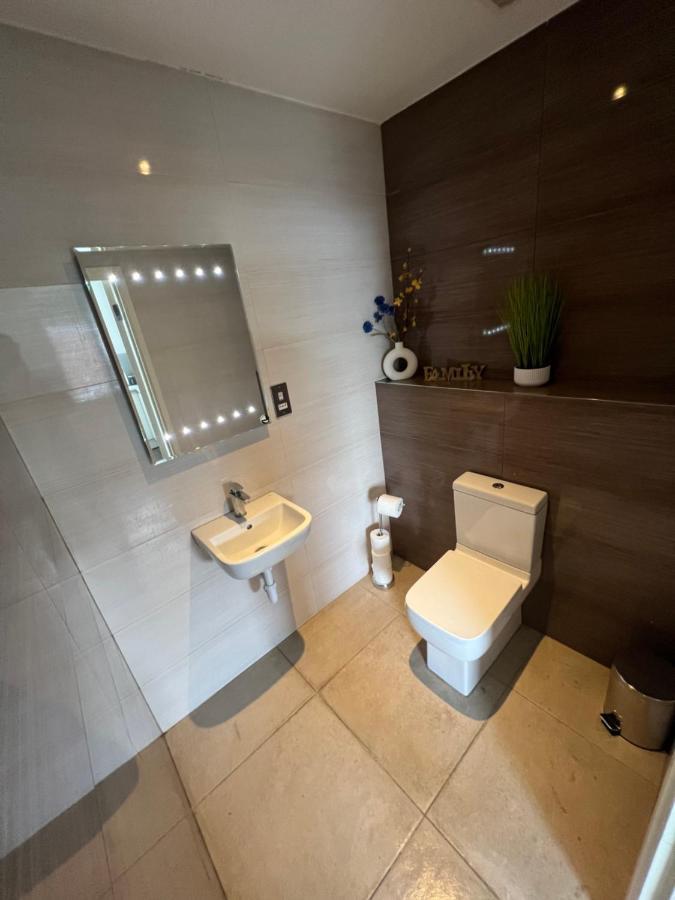 הוילה לונדון 3Bed Flat 3Wc And Great Location Near Excel City Airport O2 And Canning Town Station מראה חיצוני תמונה