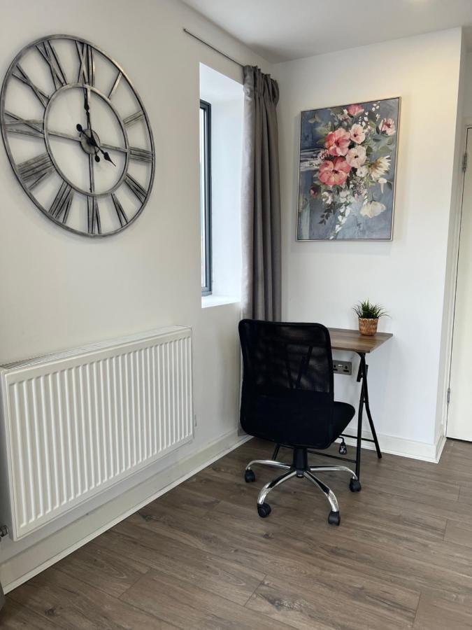 הוילה לונדון 3Bed Flat 3Wc And Great Location Near Excel City Airport O2 And Canning Town Station מראה חיצוני תמונה