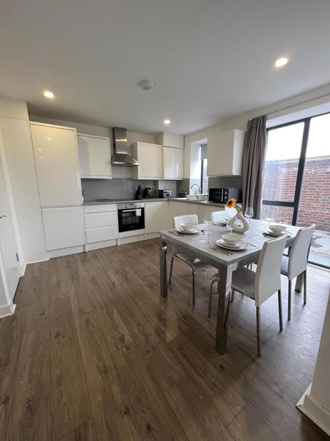 הוילה לונדון 3Bed Flat 3Wc And Great Location Near Excel City Airport O2 And Canning Town Station מראה חיצוני תמונה