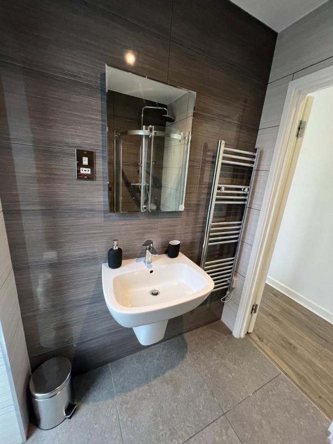 הוילה לונדון 3Bed Flat 3Wc And Great Location Near Excel City Airport O2 And Canning Town Station מראה חיצוני תמונה