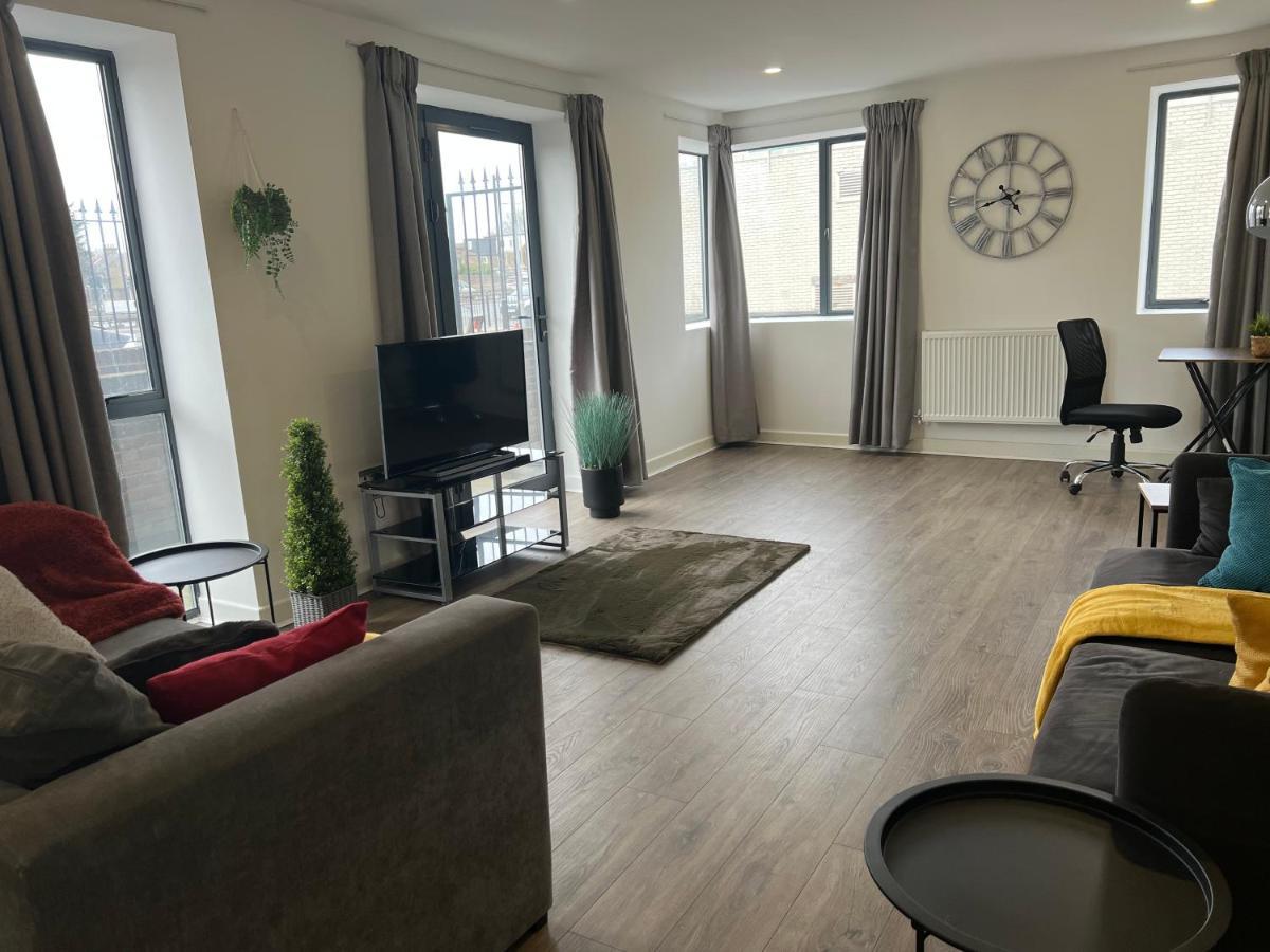 הוילה לונדון 3Bed Flat 3Wc And Great Location Near Excel City Airport O2 And Canning Town Station מראה חיצוני תמונה